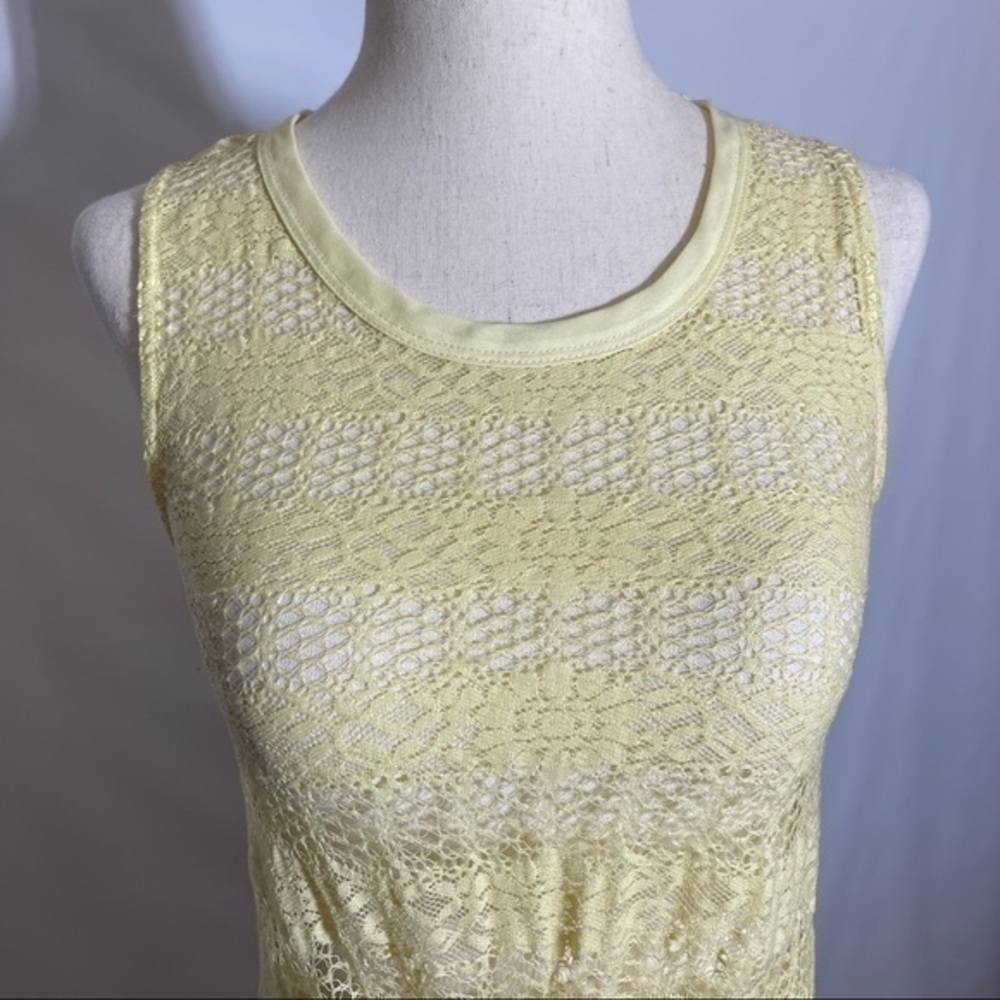 Chloe K • Yellow Floral Lace Tie Front Tank Top XS ASO Beth Greene - Picture 6 of 7